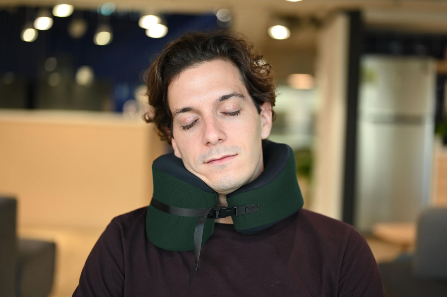 Cushion Lab Extra Support Travel Pillow, Award-Winning Patented Ergonomic Design for Chin & Neck Support Memory Foam Neck Pillow, Compact Airplane Pillow for Traveling, Flight, Car (Black, Large)