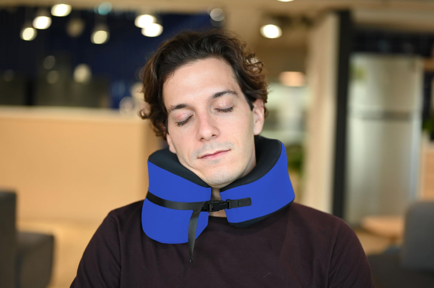 Cushion Lab Extra Support Travel Pillow, Award-Winning Patented Ergonomic Design for Chin & Neck Support Memory Foam Neck Pillow, Compact Airplane Pillow for Traveling, Flight, Car (Black, Large)